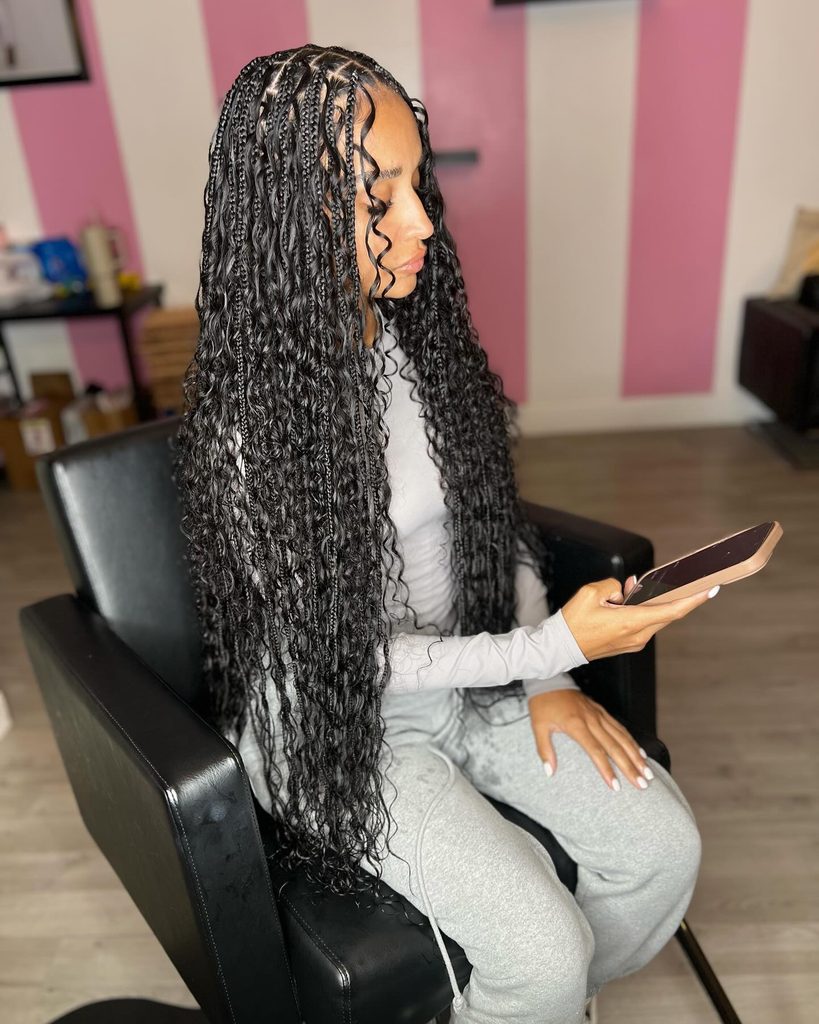 Boho knotless braids with loose curls for fall