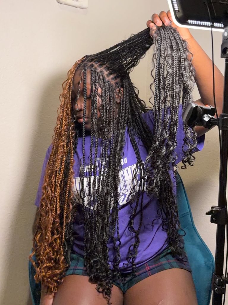 Black and brown mixed braids for a dimensional hairstyle